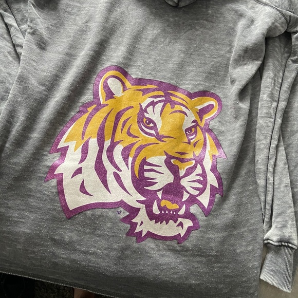 LSU pullover - Picture 2 of 5